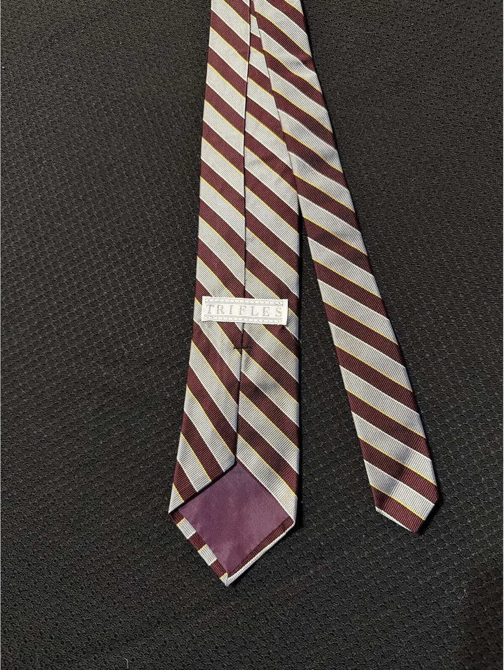 Dark academia Harry Potter Gryffindor cosplay 100% silk vintage TRIFLES tie